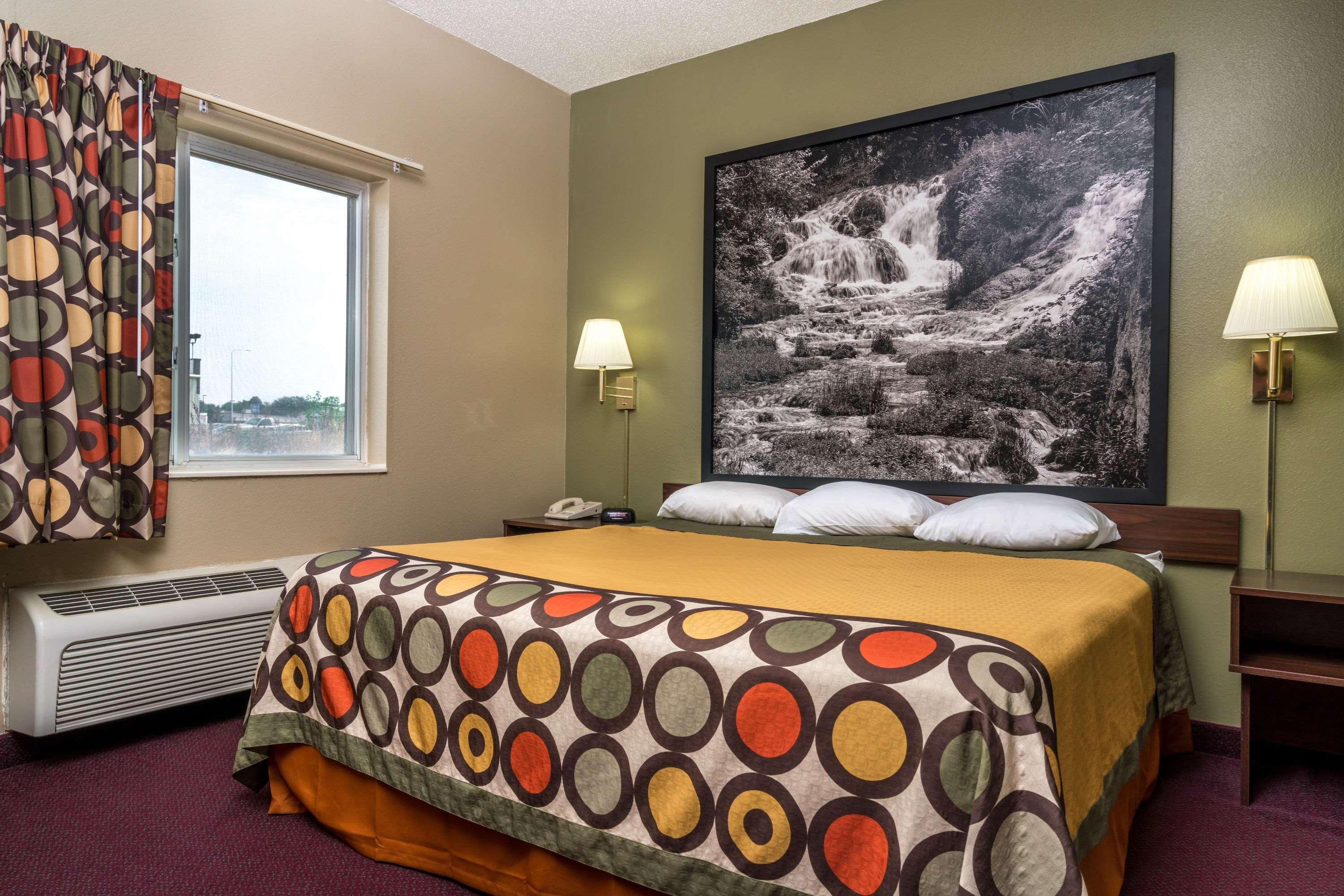 Hotel Super 8 By Wyndham Beresford Zewnętrze zdjęcie